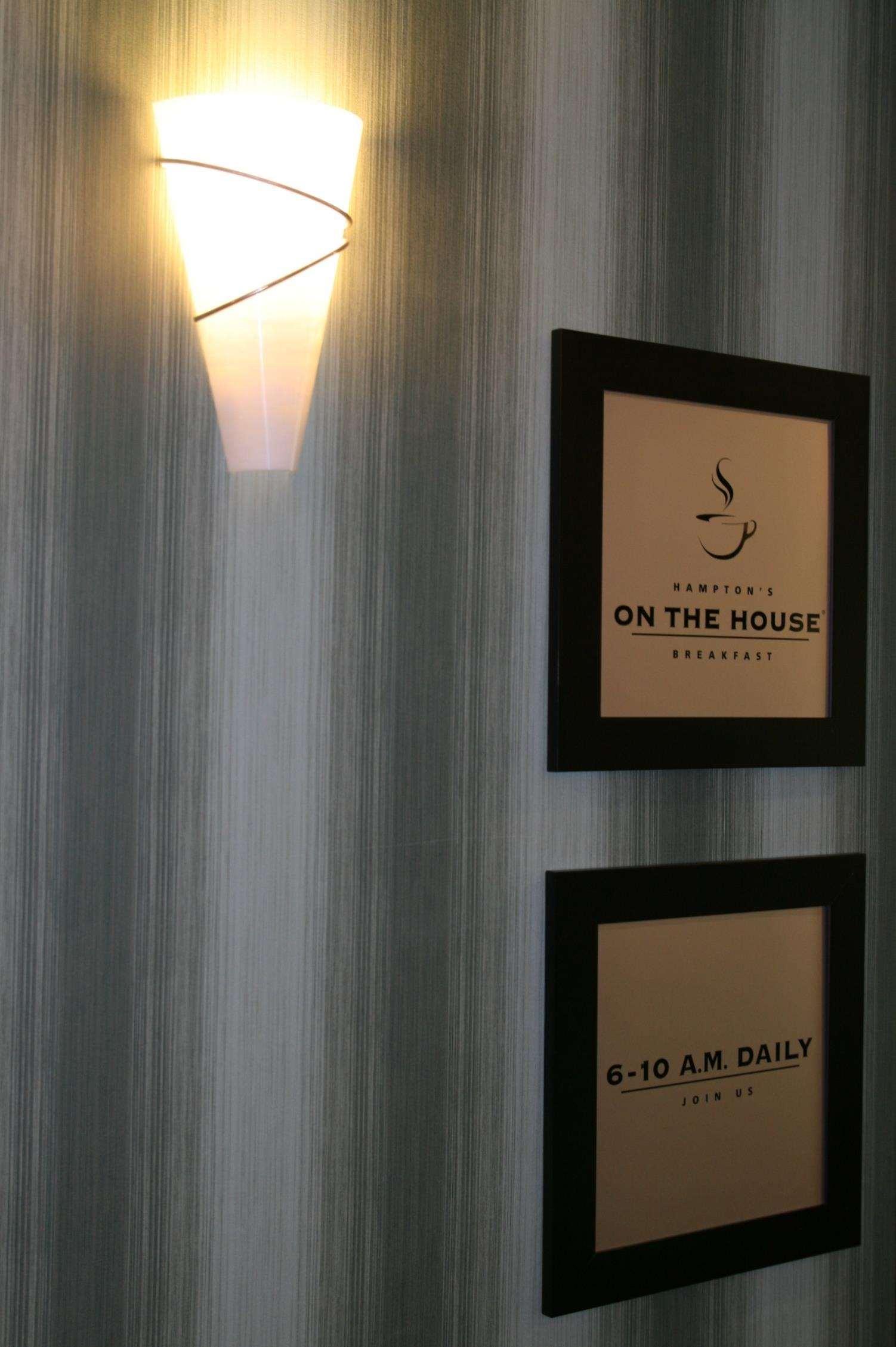 Hotel Hampton By Hilton 3*